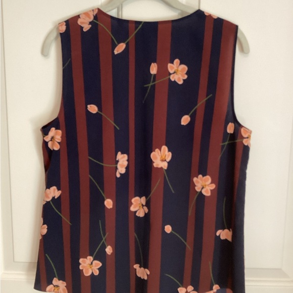 Cabi 3600 Scroll Top - Picture 2 of 5